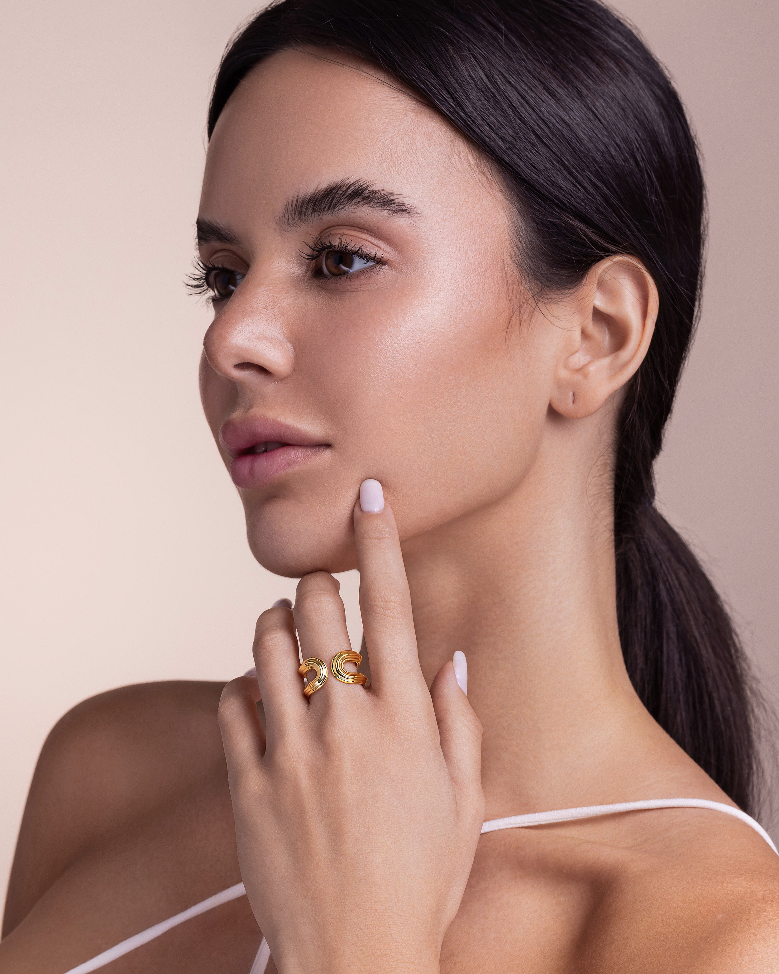 Elegant Gold Adjustable Band Ring