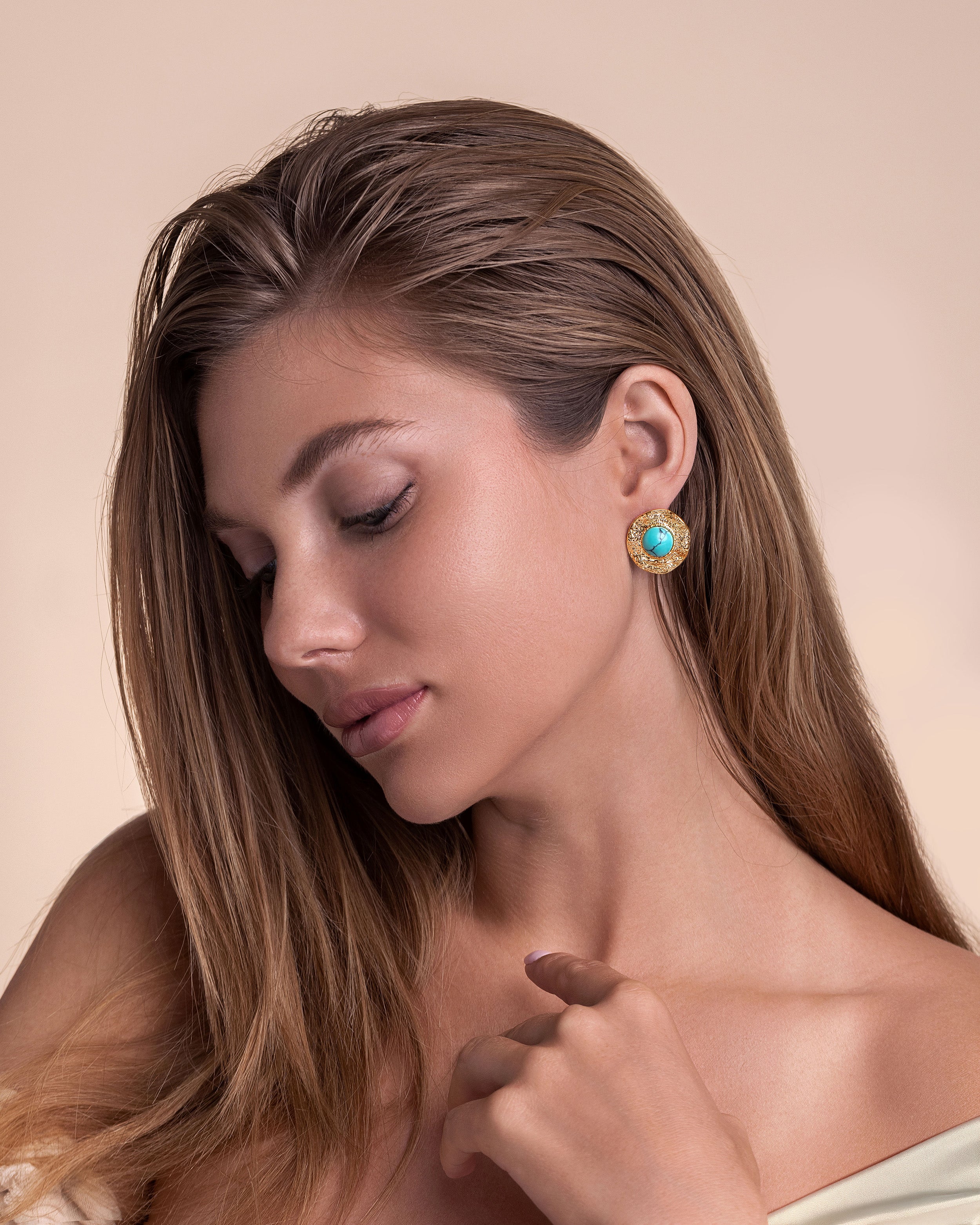 Gold Turquoise Sunflower Textured Round Earrings