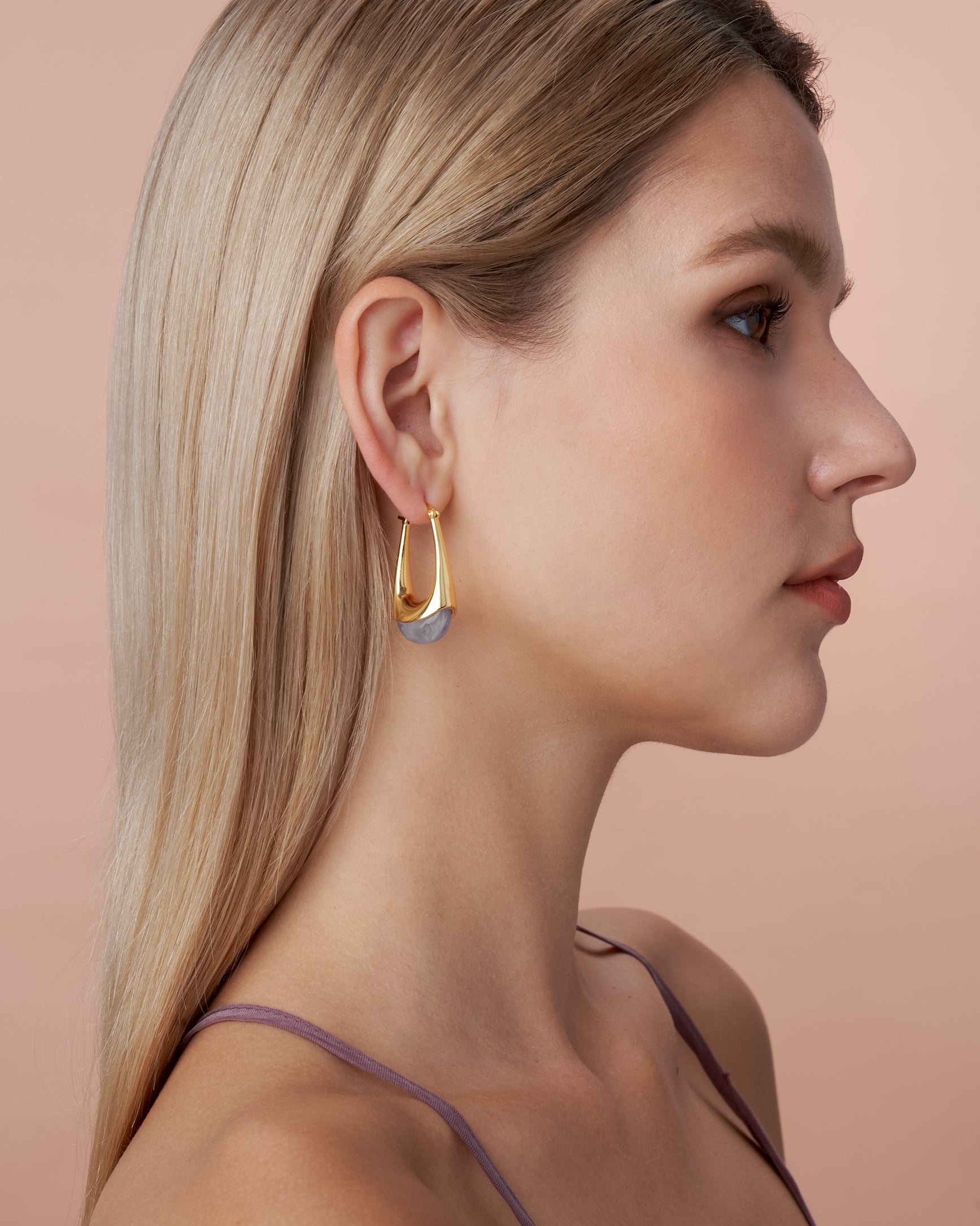 Swirl Dangle Statement Earrings In Haze Resin Style