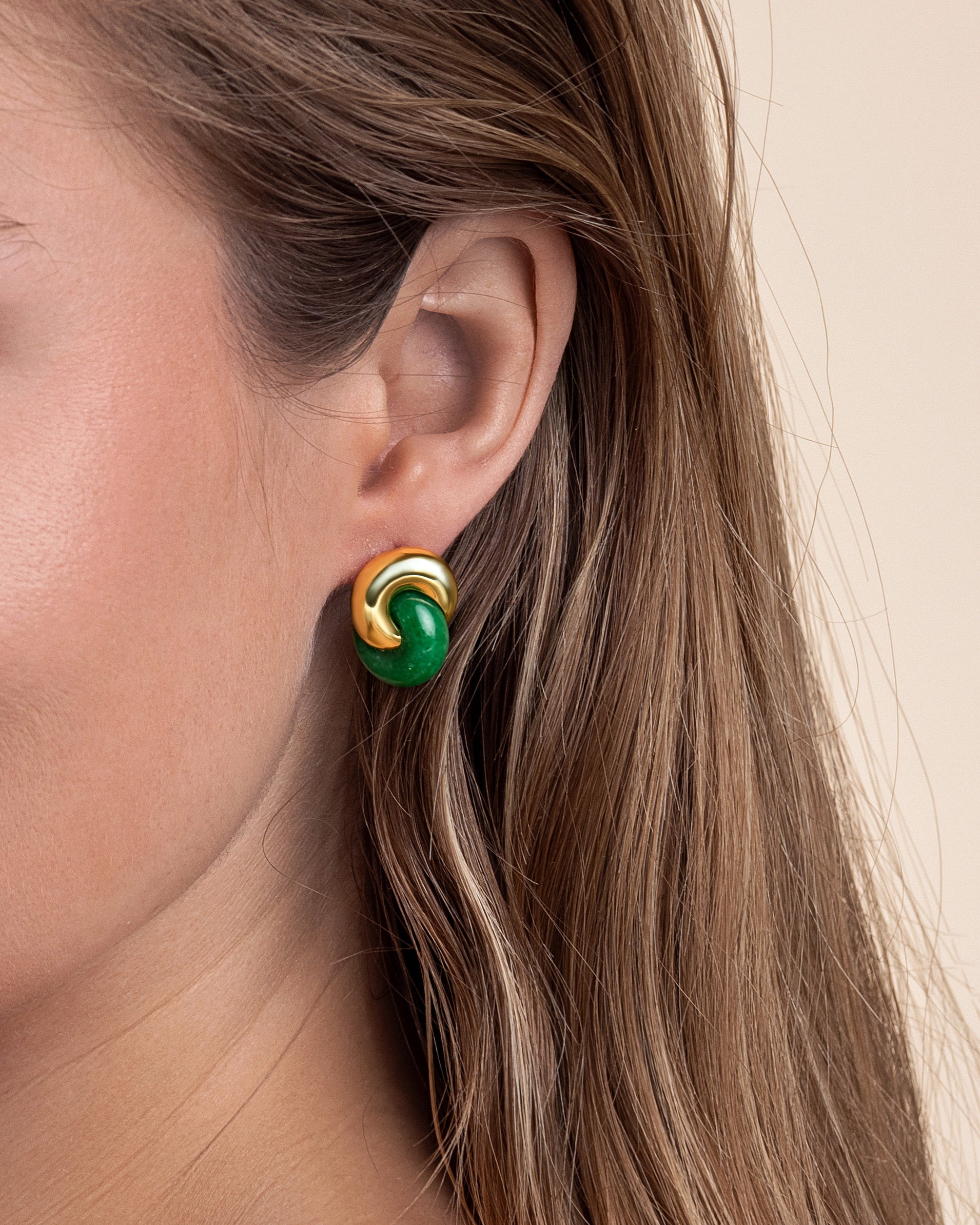 Twist Interlock Stud Earrings In Gold Tone Green Jade Style