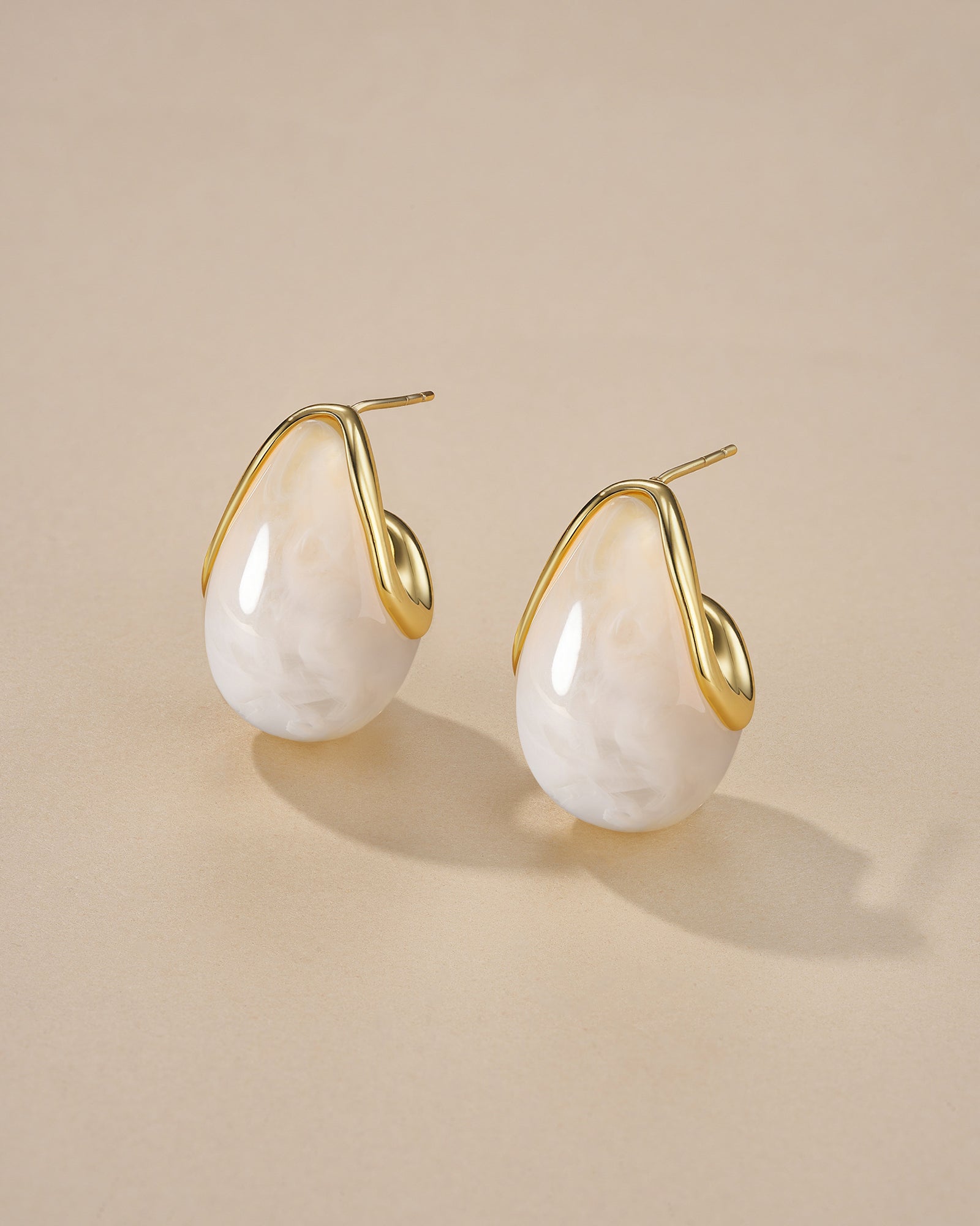 C Shape Teardrop Dangle Earrings In Gold Tone Cotton Resin Style