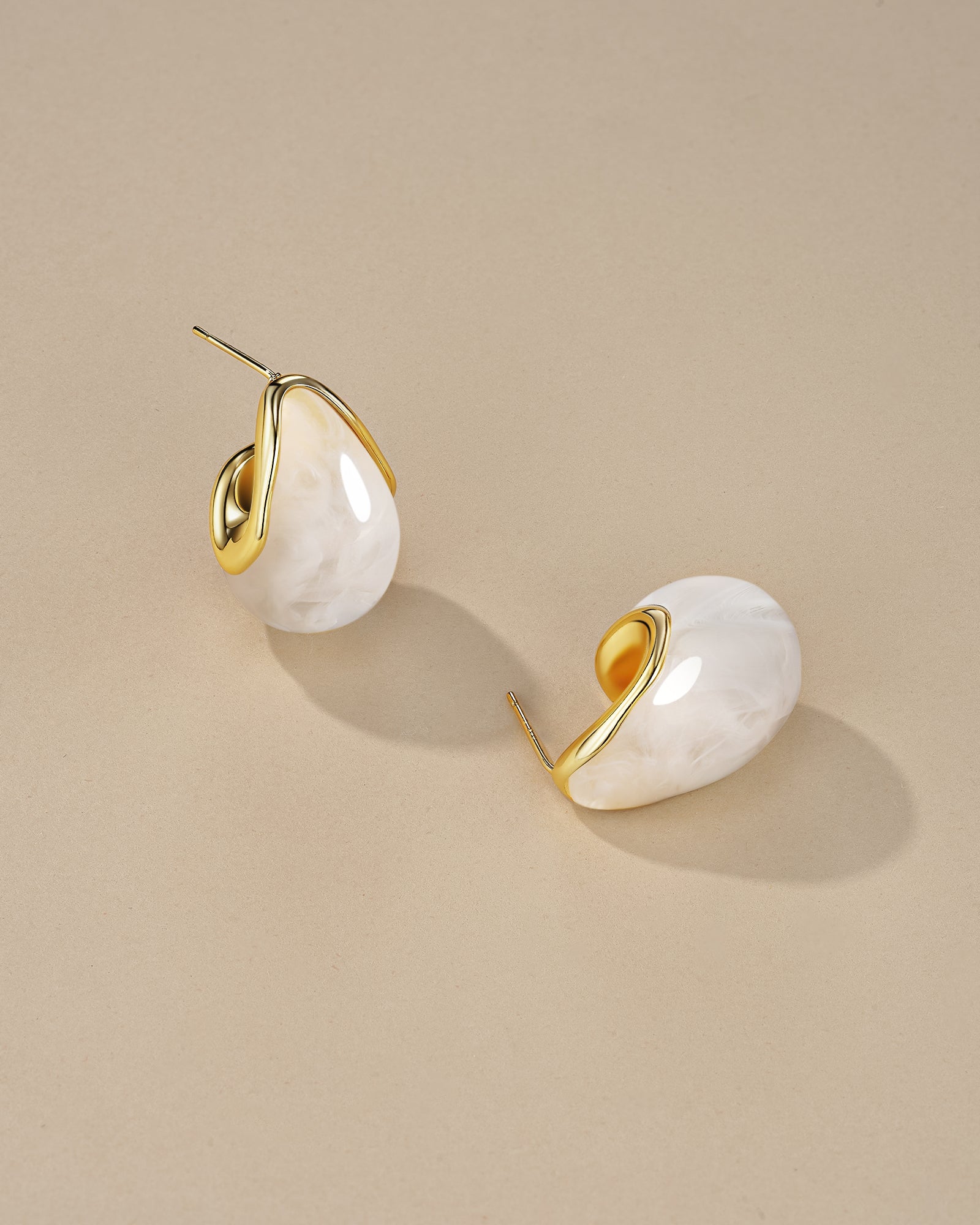 C Shape Teardrop Dangle Earrings In Gold Tone Cotton Resin Style