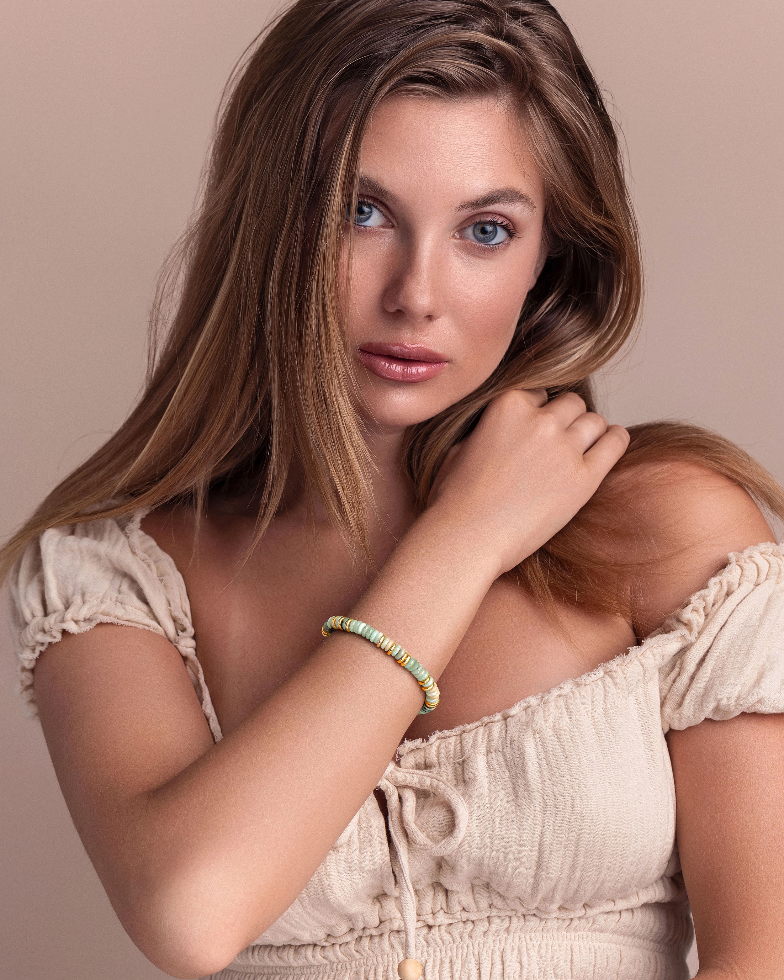 Gold Natural Stone Bead Bracelet - Mist