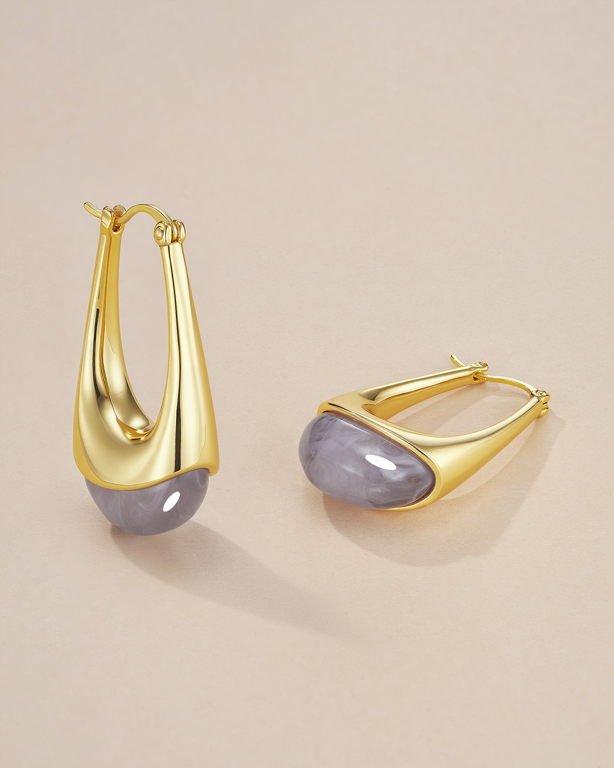 Swirl Dangle Statement Earrings In Haze Resin Style