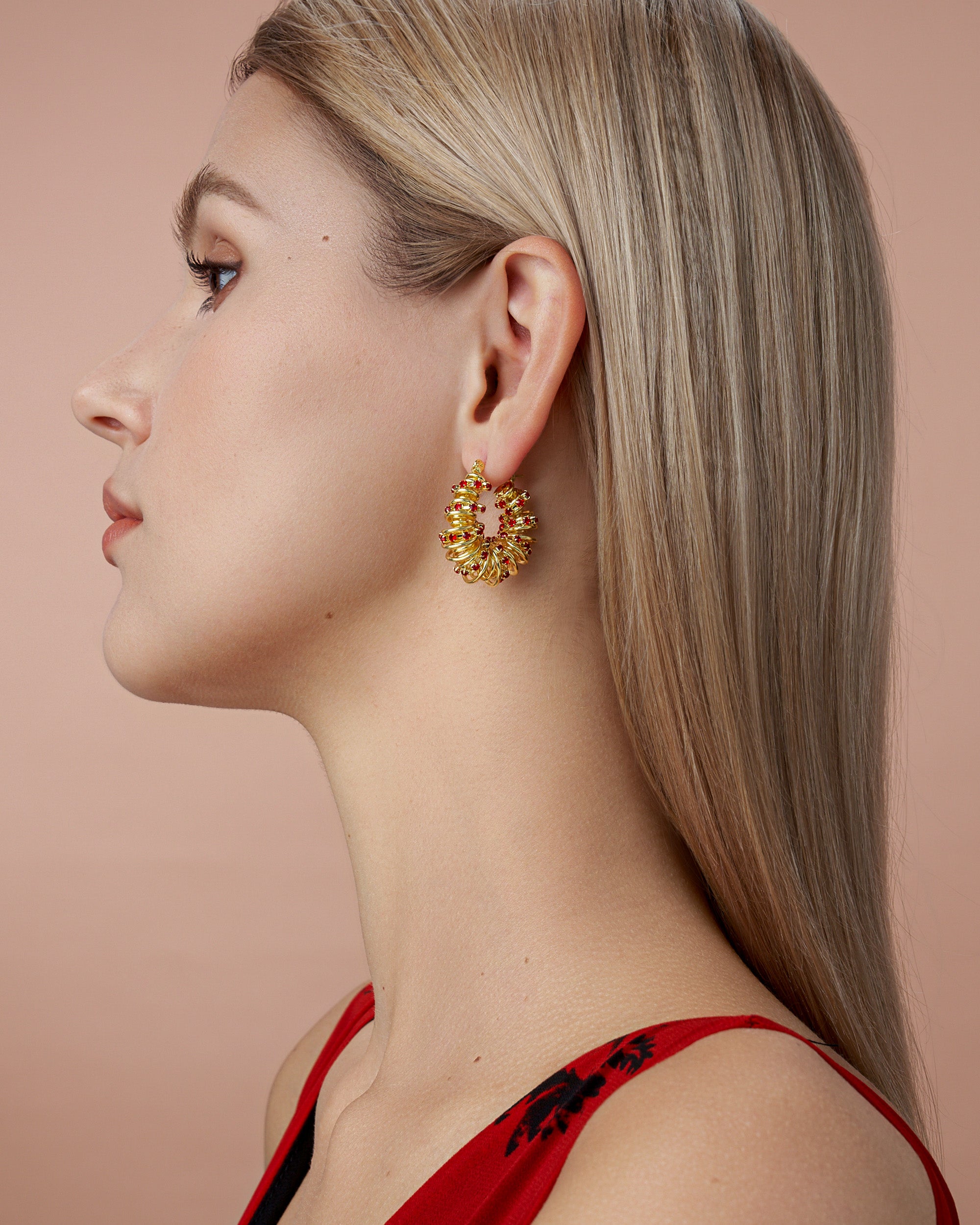 Spiral Twisted Hoop Earrings In Chunky Curve Ruby Red Style