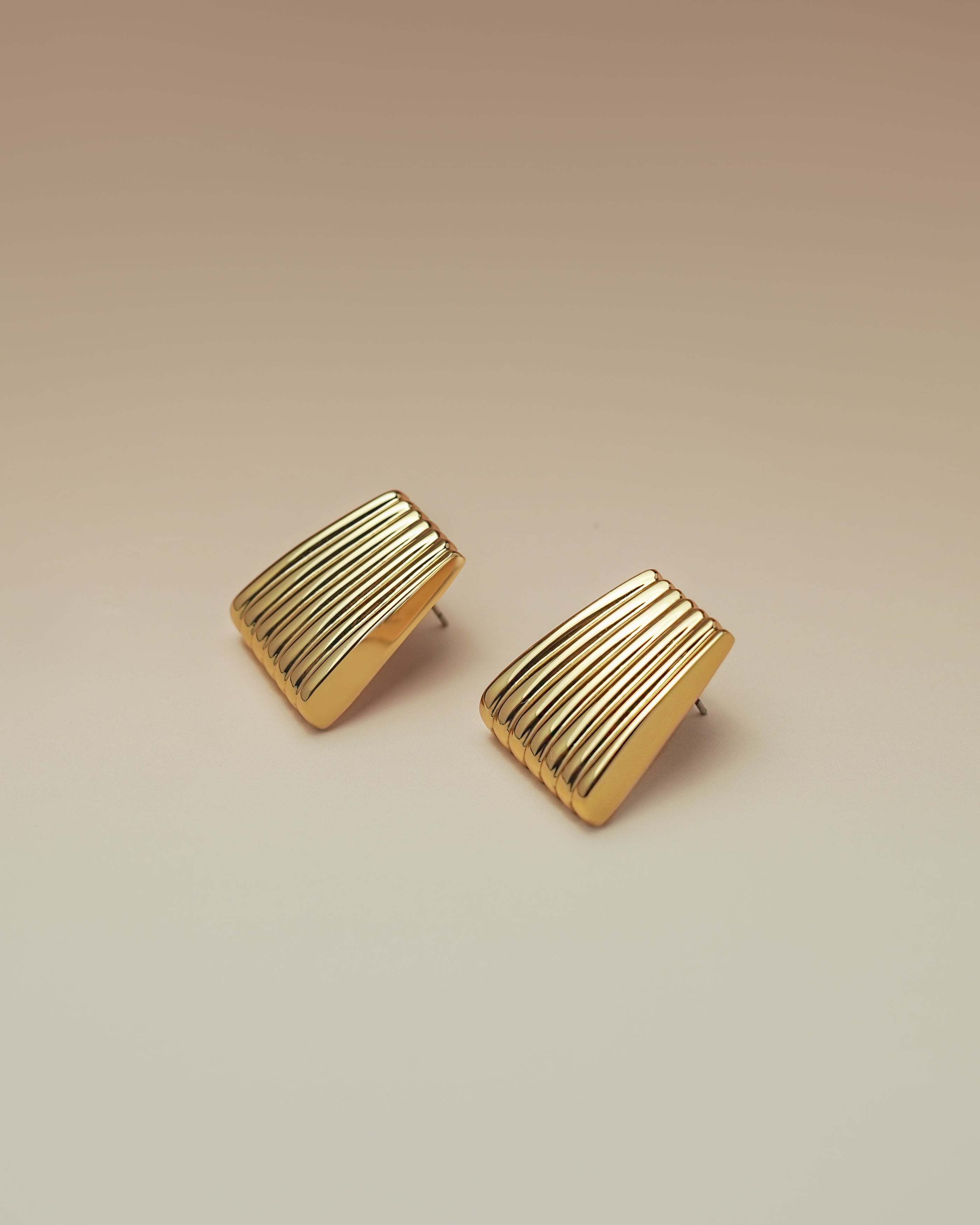 Square Trapezoid Chunky Stud Earrings In Gold Tone Ribbed Style