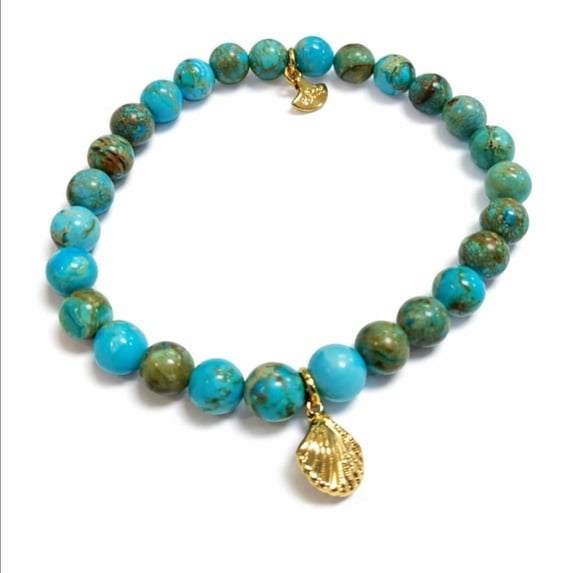 Women’s Turquoise Beaded Stretch Bracelet with Gold Tone Shell Charms